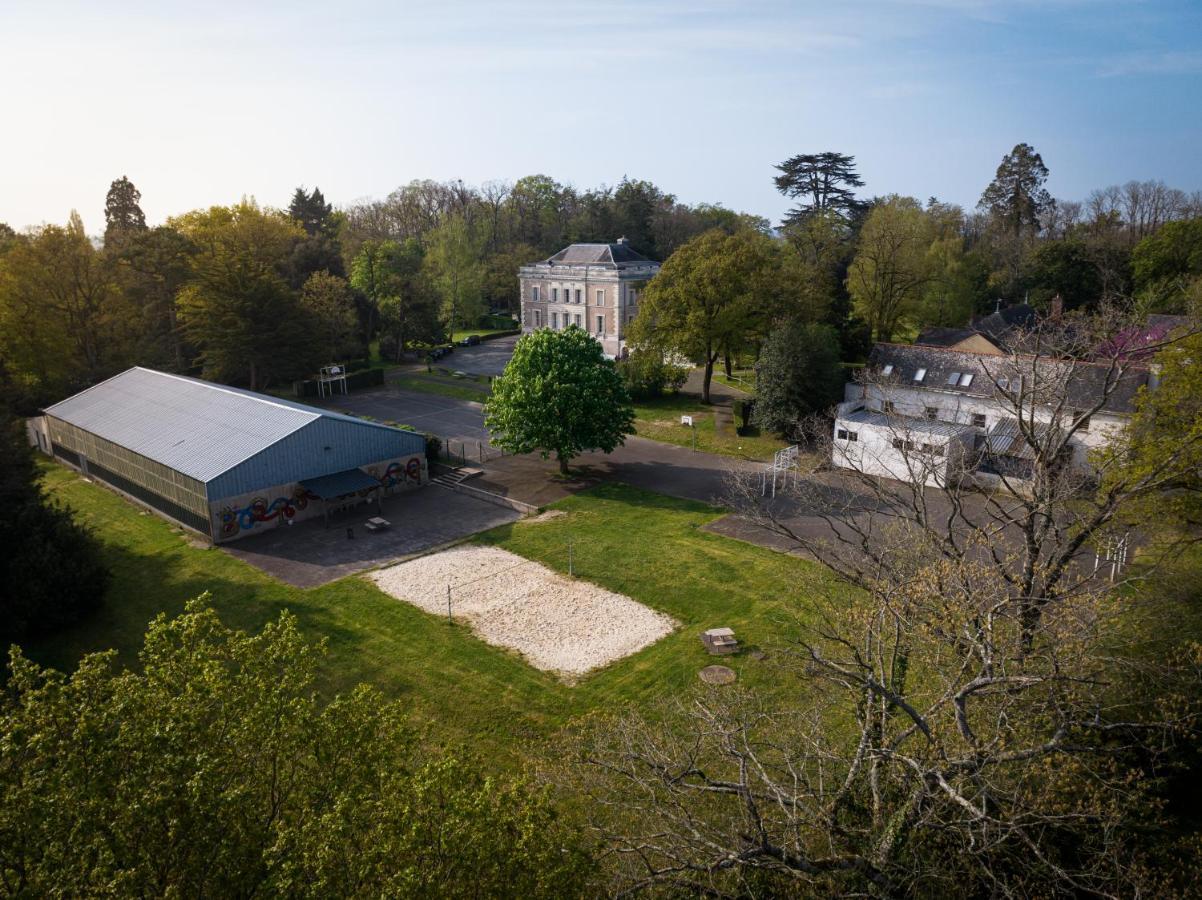 Institut Bois Robert Hotel Bécon-les-Granits Eksteriør billede